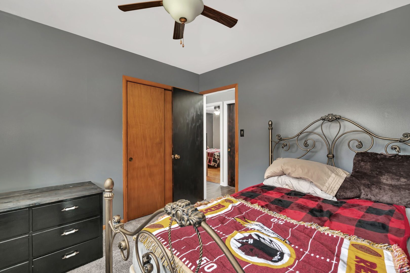 119 Davis Street Seneca, IL 61360 - Photo 16 of 21 a bedroom with a bed and a dresser