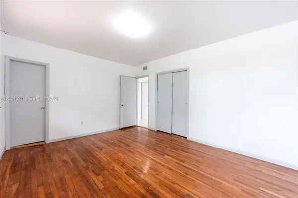 $2,800 | 1255 Marseille Drive, Unit 25, Miami Beach, FL 33141