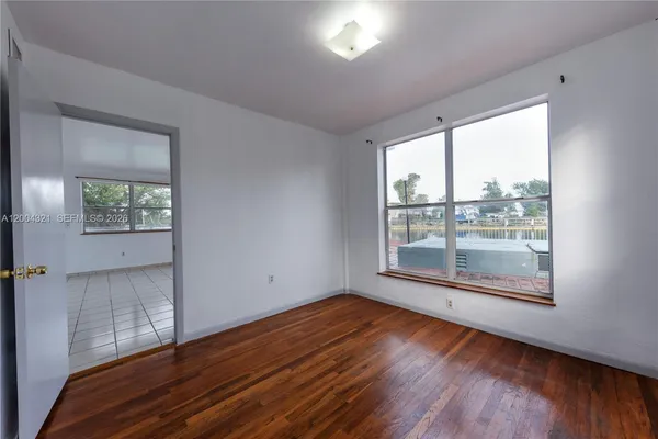 $2,800 | 1255 Marseille Drive, Unit 25, Miami Beach, FL 33141