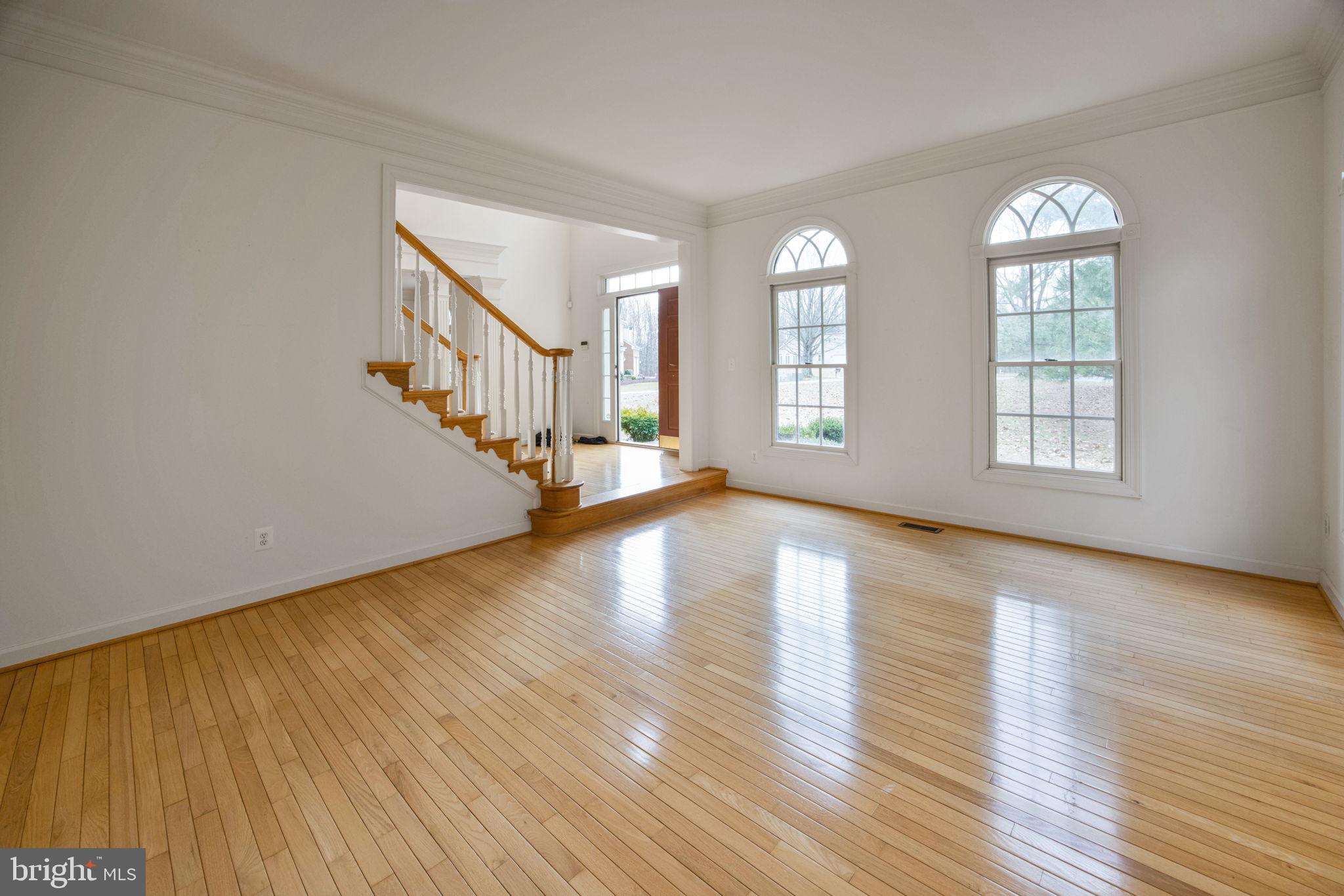 2000 Gresham Lane Davidsonville, MD 21035 - Photo 5 of 34 Family room