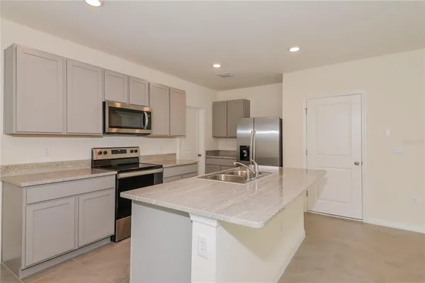 $3,049 | 16935 Trite Bend Street, Wimauma, FL 33598