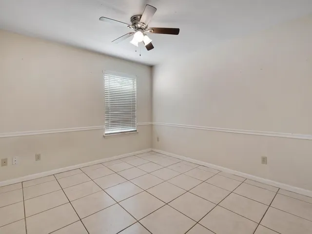$1,900 | 2221 Timberwood Circle South, Tallahassee, FL 32304