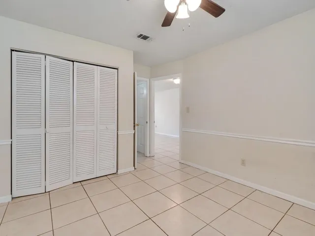 $1,900 | 2221 Timberwood Circle South, Tallahassee, FL 32304