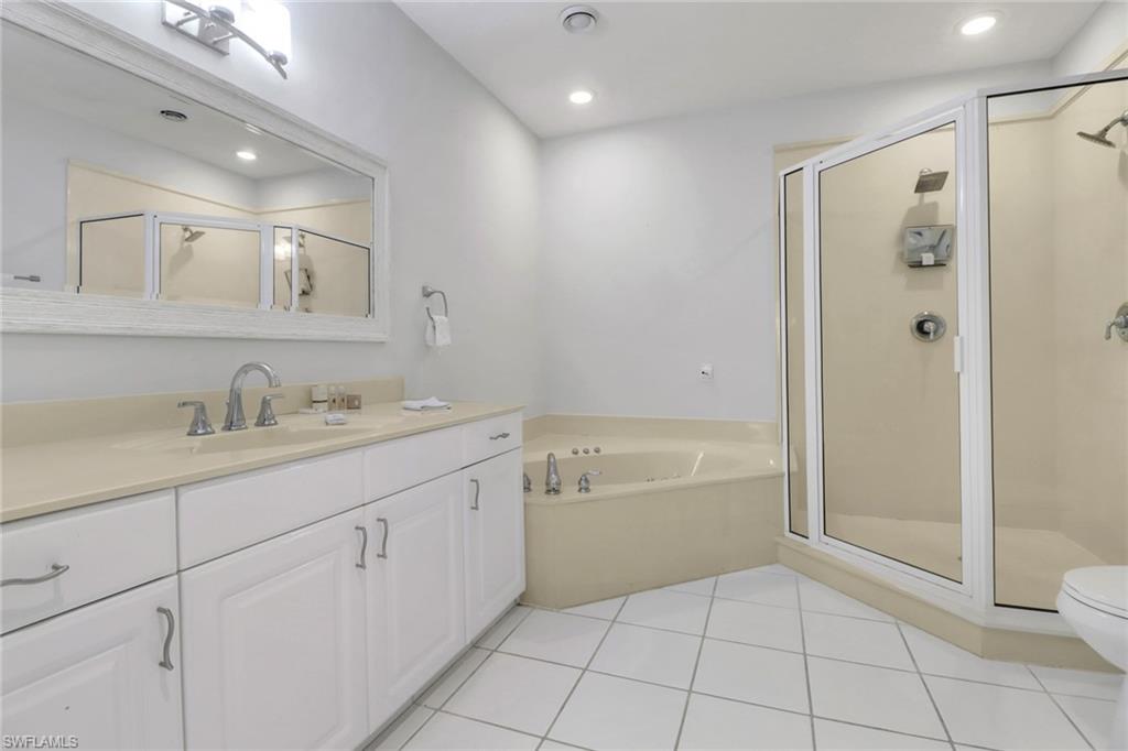 1120 Sandpiper Street Naples, FL 34102 - Photo 10 of 15