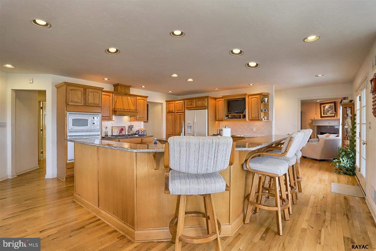 90 Percheron Drive York, PA 17406 - Photo 5 of 33 Gallery Image 5