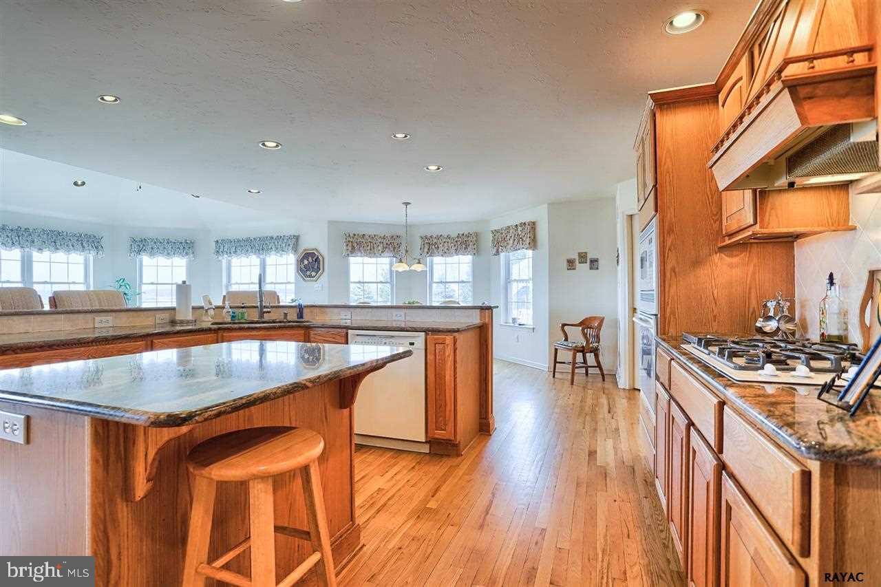 90 Percheron Drive York, PA 17406 - Photo 7 of 33 Gallery Image 7