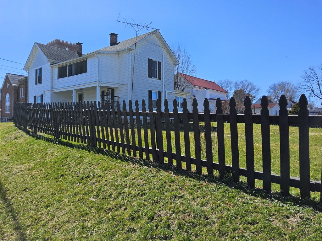 601 Church Street Rural Retreat, VA 24368 - Photo 35 of 39 Gallery Image 35