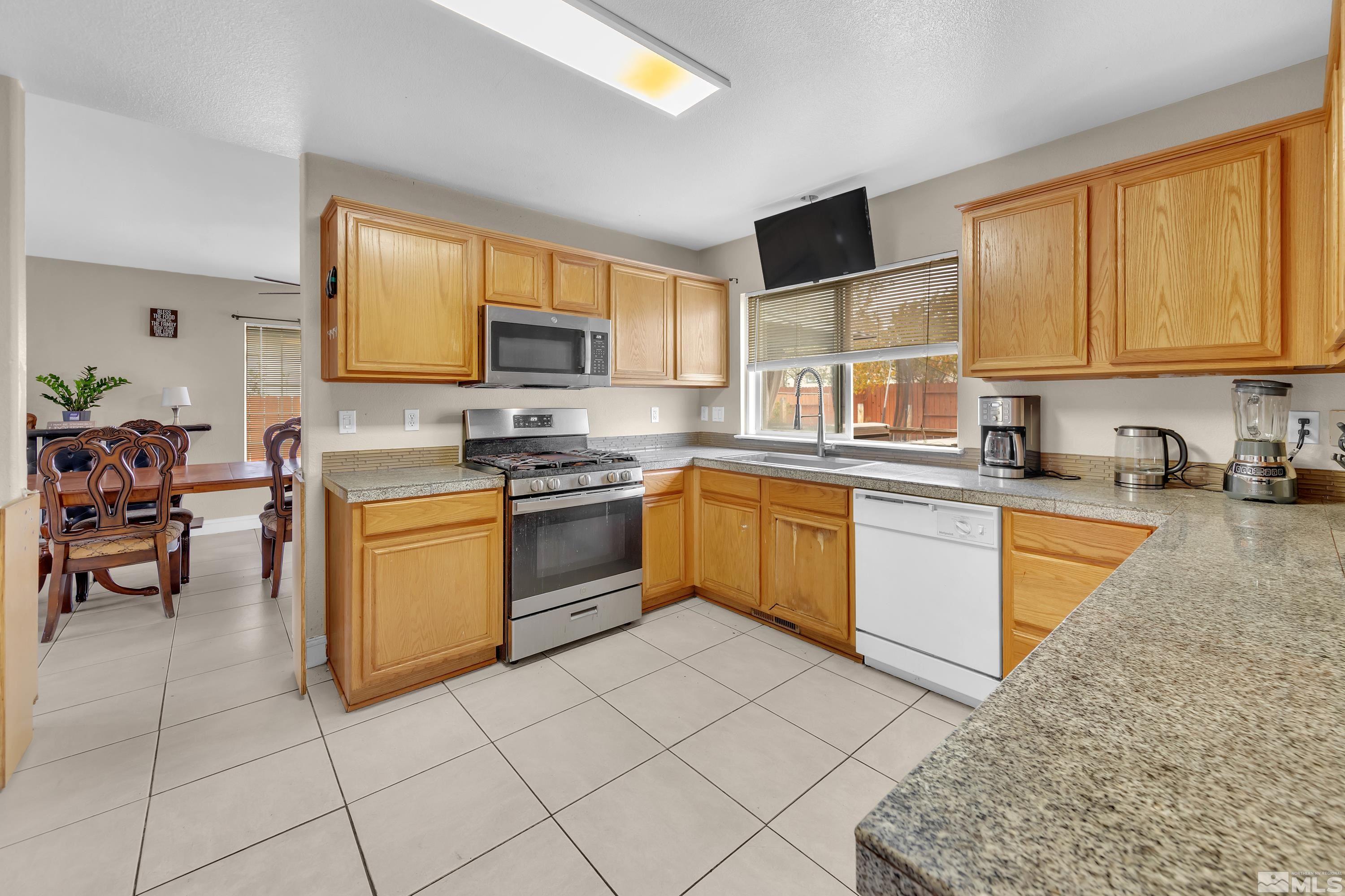 17745 Boxelder Court Reno, NV 89508 - Photo 5 of 12 Photo 5