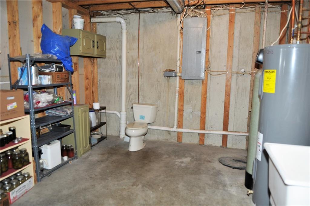 12424 Indiana Ohio State Line Road Willshire, OH 45898 - Photo 46 of 56