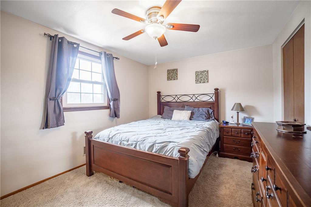 2017 Cutter Drive McKees Rocks, PA 15136 - Photo 17 of 25