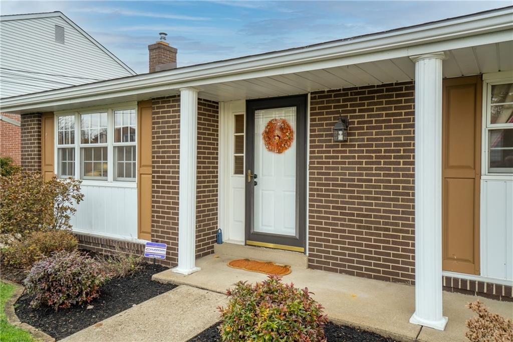 2017 Cutter Drive McKees Rocks, PA 15136 - Photo 3 of 25