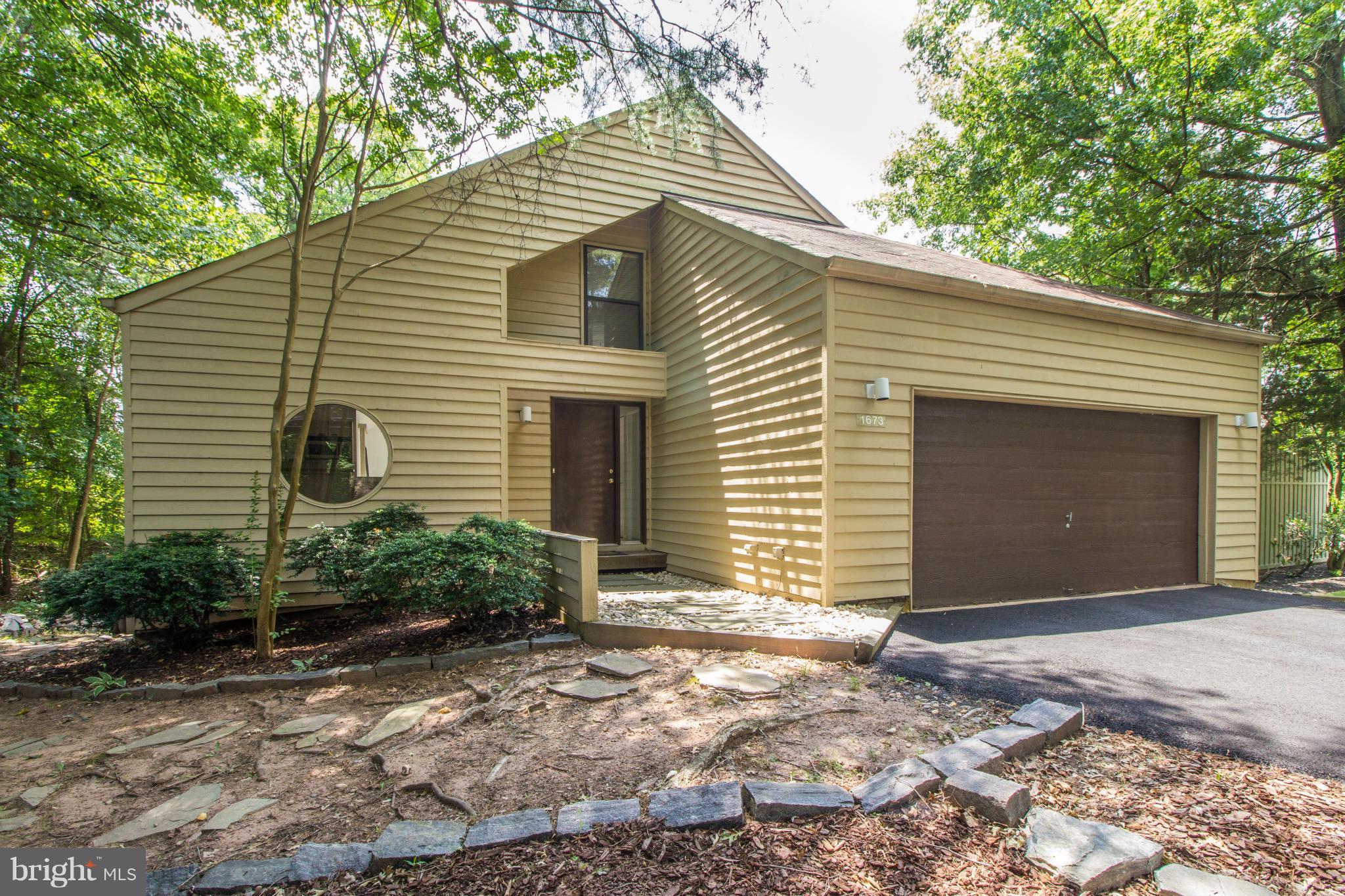 1673 Cedar Hollow Way Reston, VA 20194 - Photo 1 of 30 Contemporary with Attached 2 Car Garage
