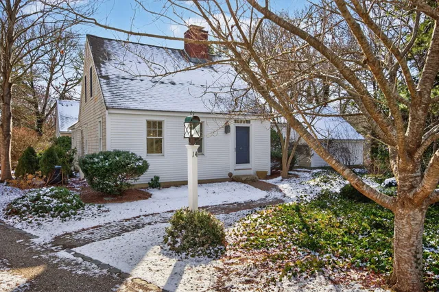 $1,395,000 | 14 Bambi Way, Orleans, MA 02653
