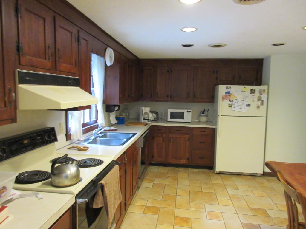 65 Hunter Farm Road Peterborough, NH 03458 - Photo 2 of 12