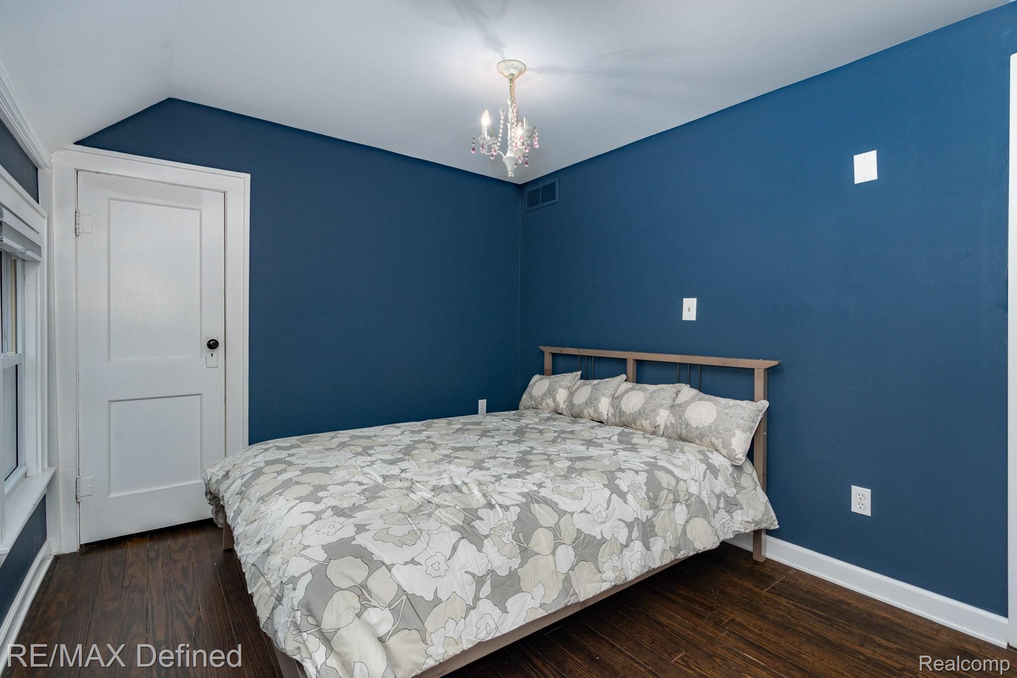 336 Highland Avenue Rochester, MI 48307 - Photo 18 of 28 336-Highland-Ave-21.JPG