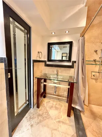 $3,750 | 2666 Tigertail Avenue, Unit 114, Miami, FL 33133