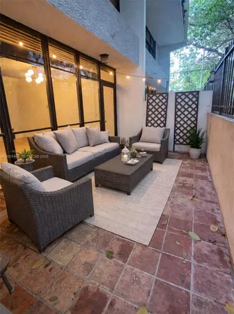 $3,750 | 2666 Tigertail Avenue, Unit 114, Miami, FL 33133