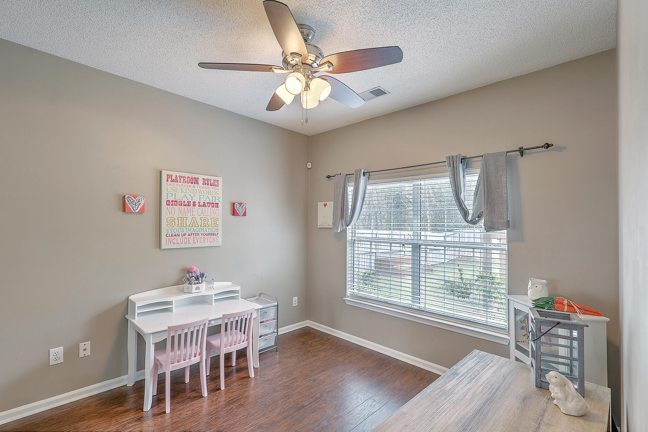 556 Carters Grove Road Charleston, SC 29414 - Photo 13 of 34 Dining room or office