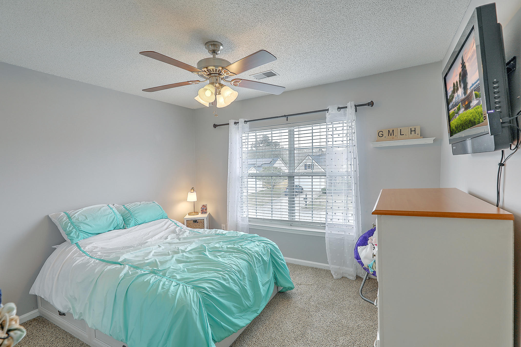 556 Carters Grove Road Charleston, SC 29414 - Photo 29 of 34 2nd Bedroom