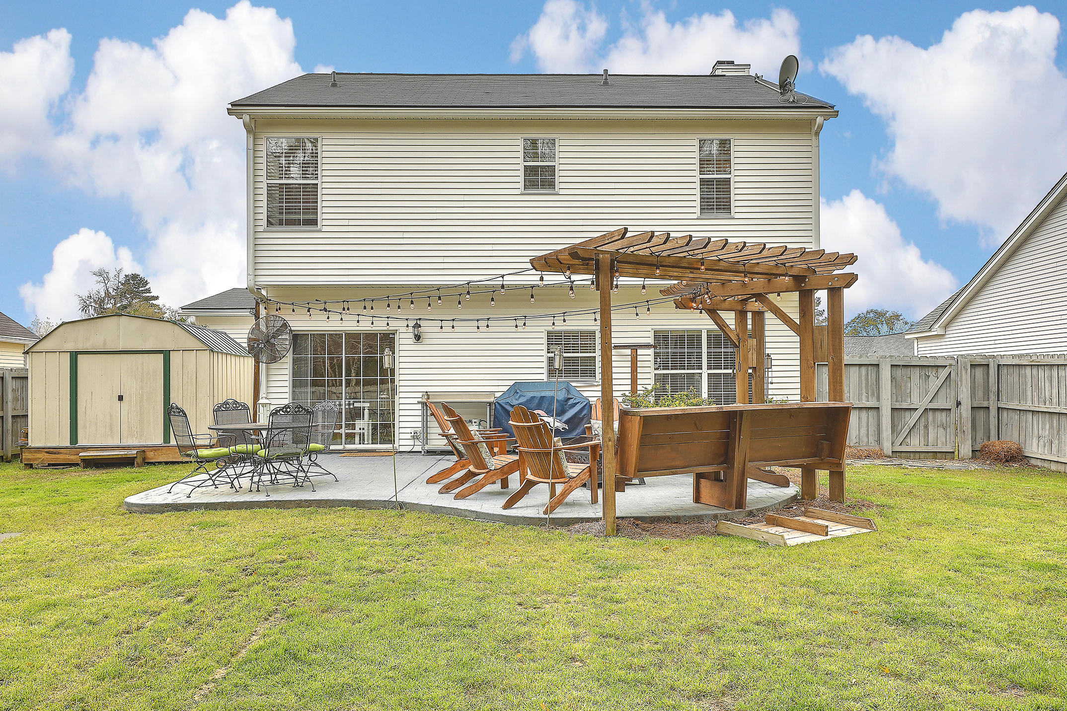 556 Carters Grove Road Charleston, SC 29414 - Photo 32 of 34 Rear view