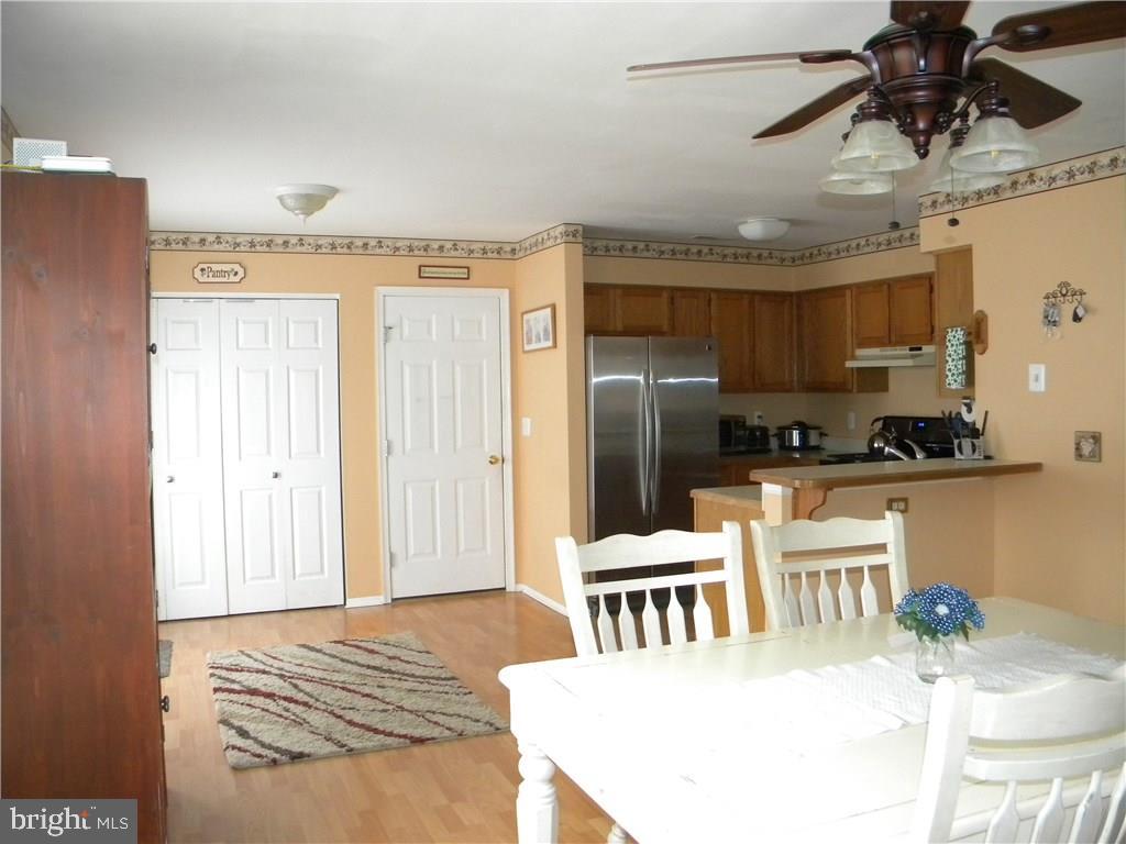 196 Wave Road Manahawkin, NJ 08050 - Photo 5 of 30