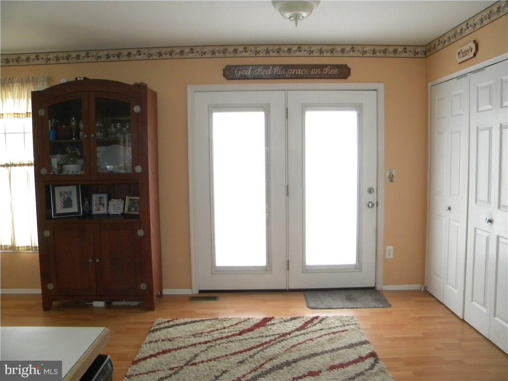 196 Wave Road Manahawkin, NJ 08050 - Photo 8 of 30