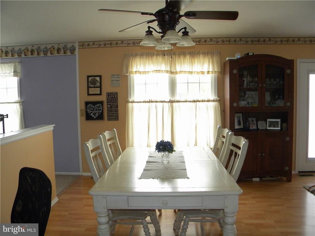 196 Wave Road Manahawkin, NJ 08050 - Photo 9 of 30