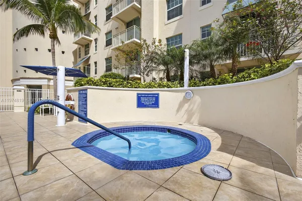 $2,470 | 610 Clematis Street, Unit 336, West Palm Beach, FL 33401
