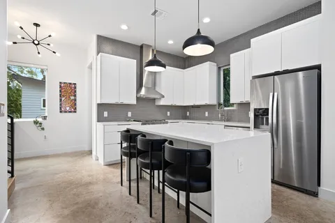 $749,000 | 2605 South 2nd Street, Unit 2, Austin, TX 78704