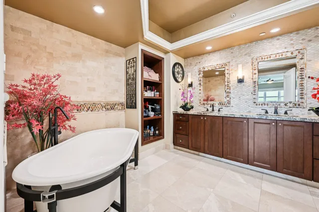 $759,000 | 2640 Lake Shore Drive, Unit 1510, Riviera Beach, FL 33404