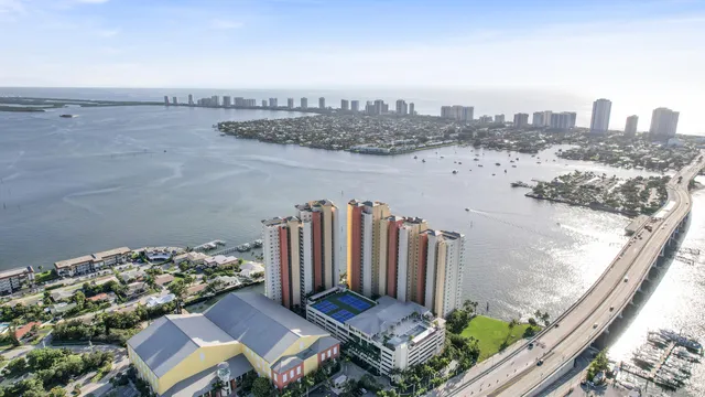 $759,000 | 2640 Lake Shore Drive, Unit 1510, Riviera Beach, FL 33404