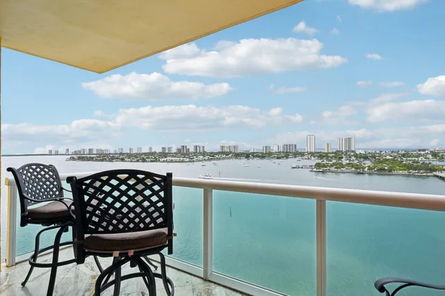 $759,000 | 2640 Lake Shore Drive, Unit 1510, Riviera Beach, FL 33404
