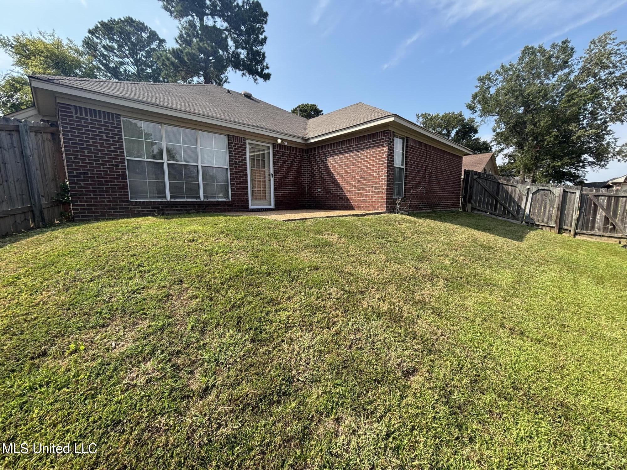 1024 Highland Cove Place Ridgeland, MS 39157 - Photo 11 of 15 Backyard