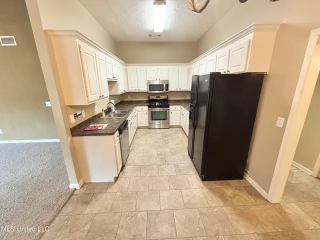 $232,000 | 1024 Highland Cove Place, Ridgeland, MS 39157