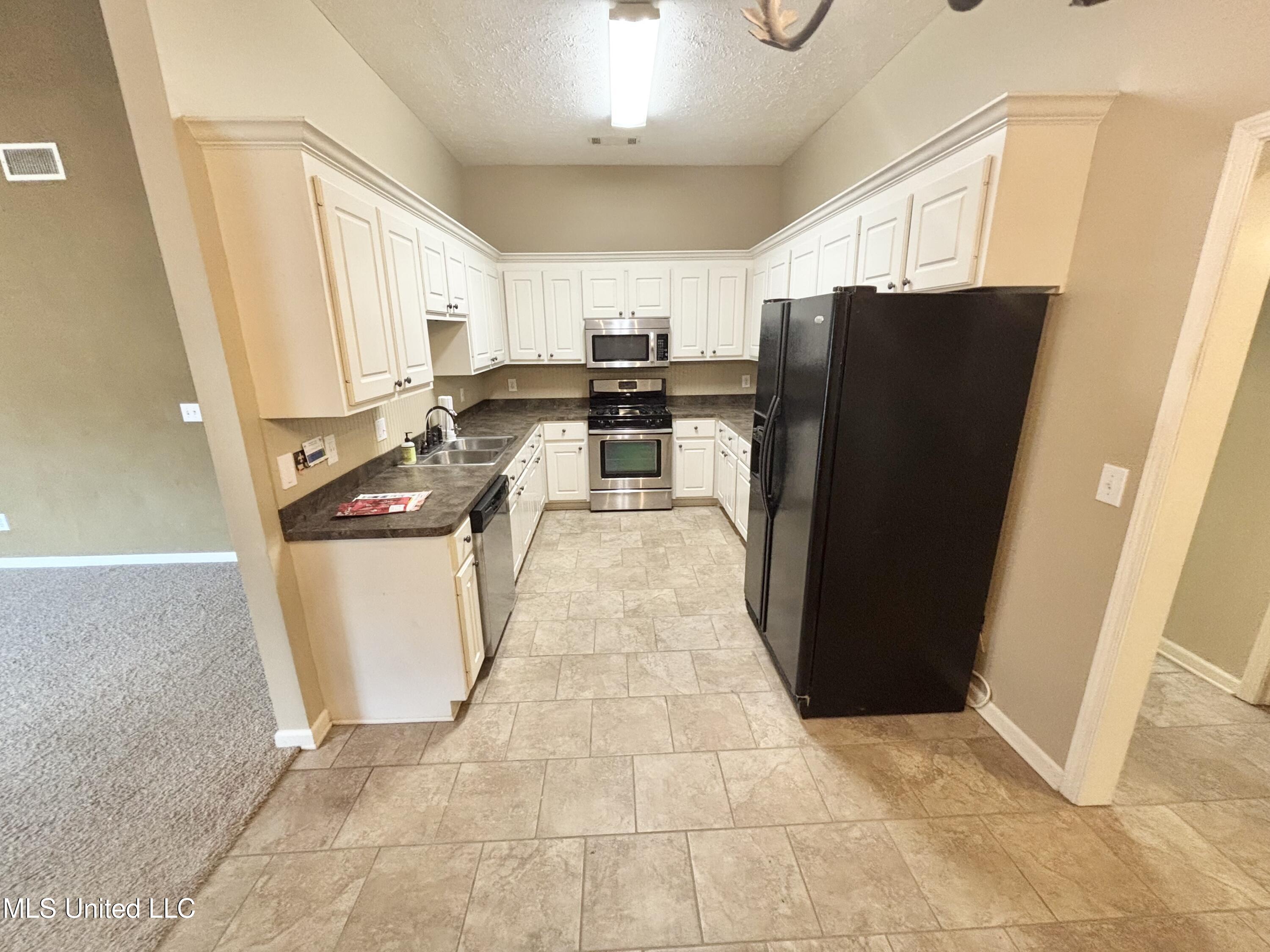 1024 Highland Cove Place Ridgeland, MS 39157 - Photo 5 of 15 Kitchen