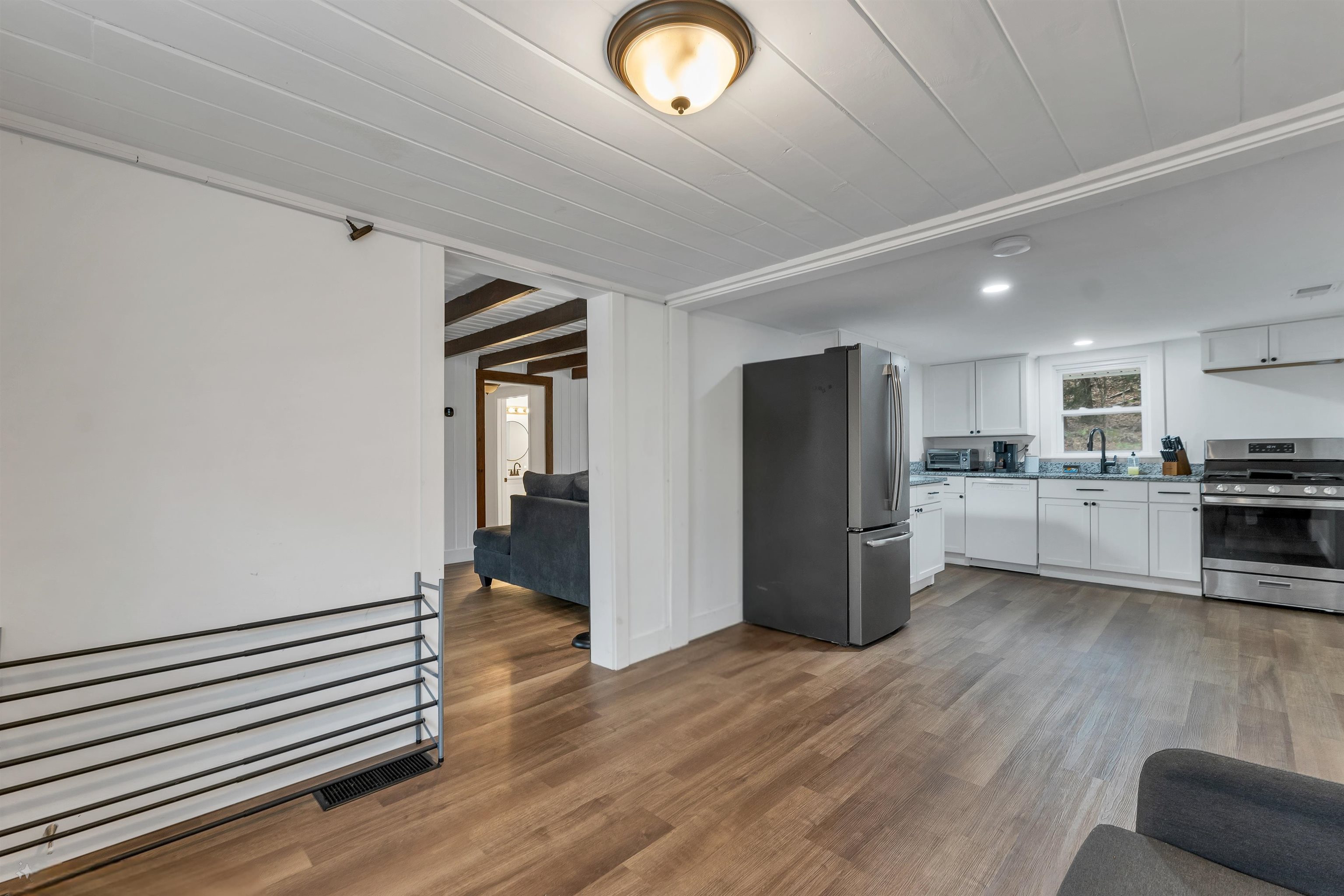 616 New Hampshire Rte 103 Sunapee, NH 03782 - Photo 13 of 49