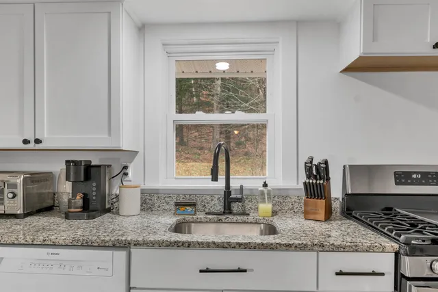 $315,000 | 616 New Hampshire Rte 103, Sunapee, NH 03782