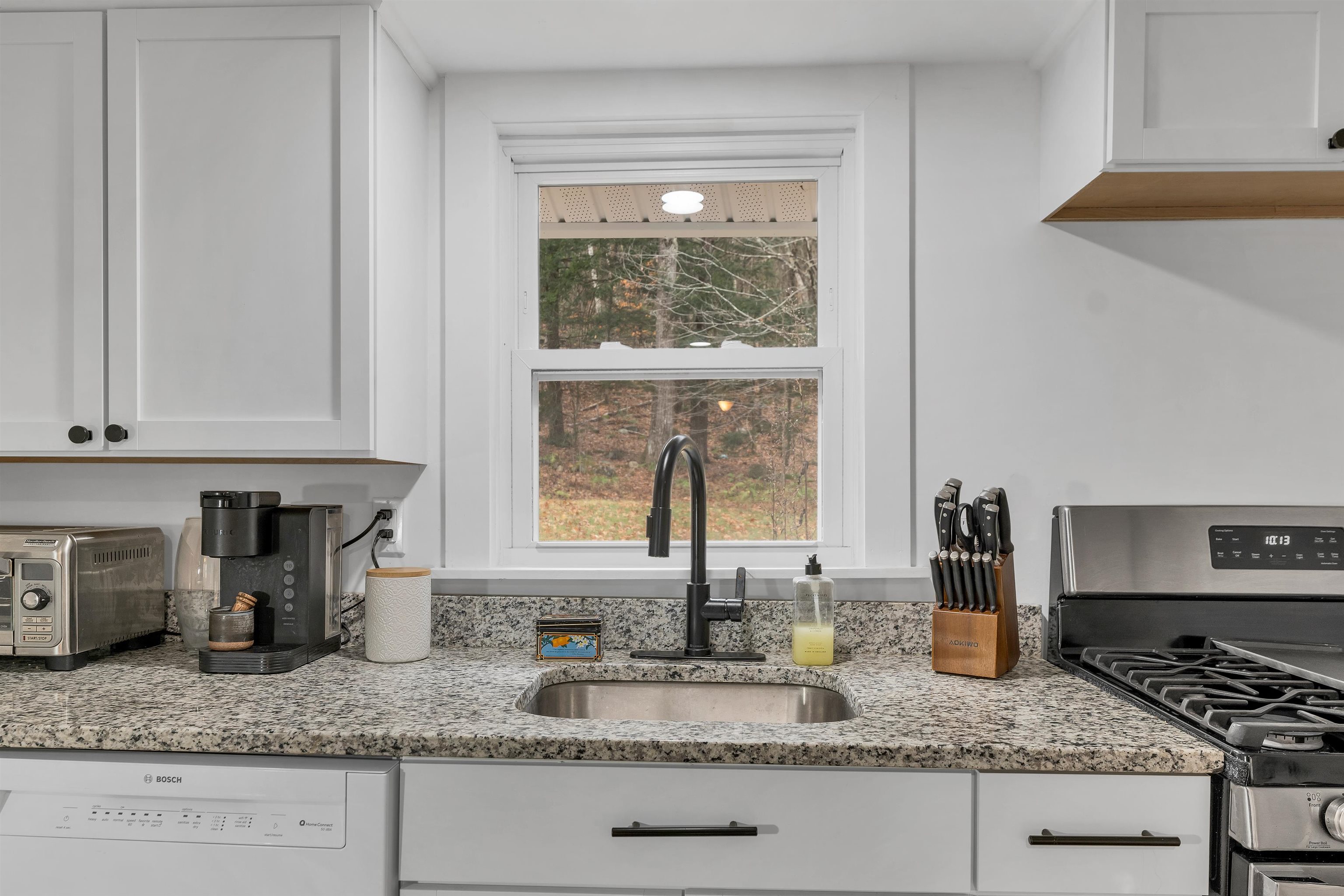 616 New Hampshire Rte 103 Sunapee, NH 03782 - Photo 15 of 49