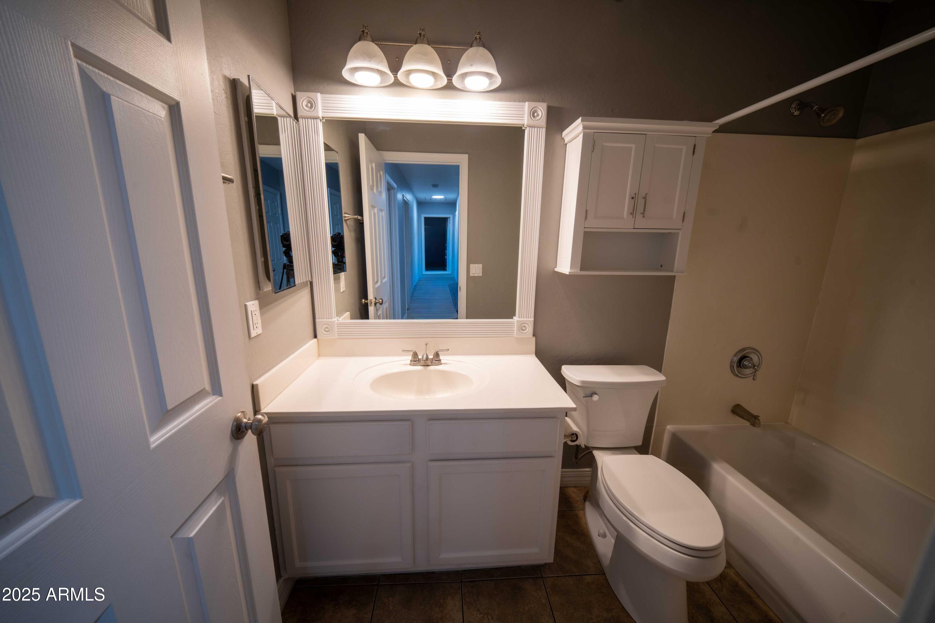 11725 West Flanagan Street Avondale, AZ 85323 - Photo 16 of 39 resizecom_Guest Bath