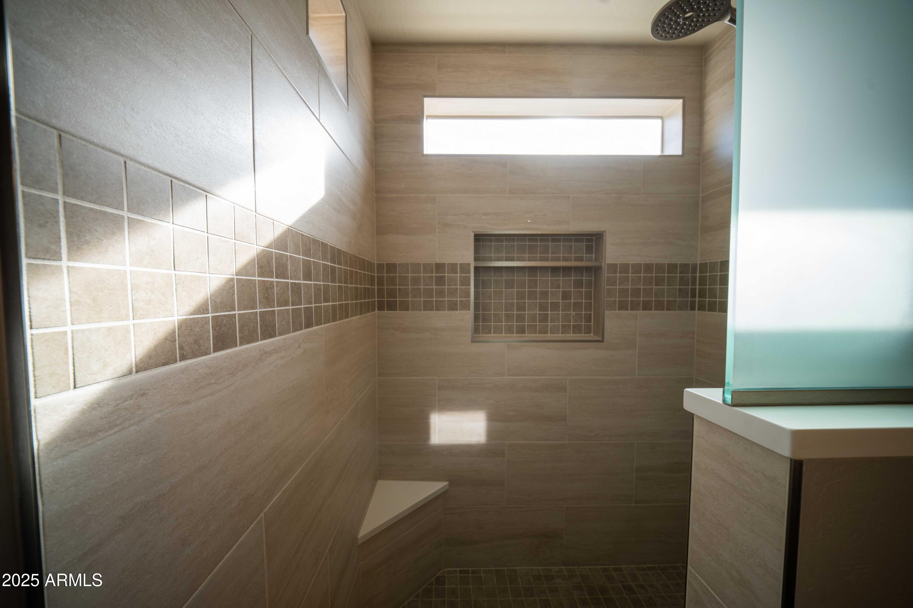 11725 West Flanagan Street Avondale, AZ 85323 - Photo 24 of 39 Primary bath