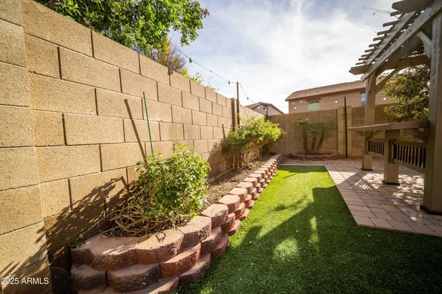 $2,400 | 11725 West Flanagan Street, Avondale, AZ 85323