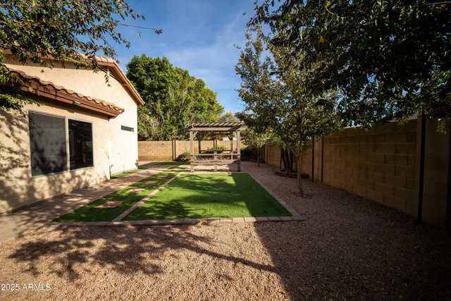 $2,400 | 11725 West Flanagan Street, Avondale, AZ 85323