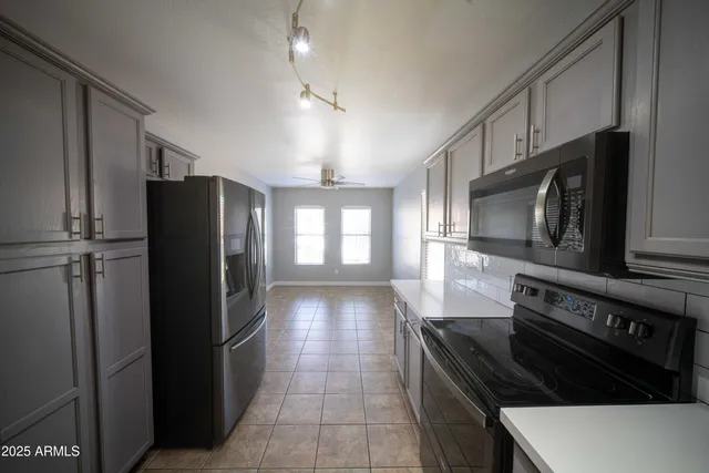 $2,400 | 11725 West Flanagan Street, Avondale, AZ 85323