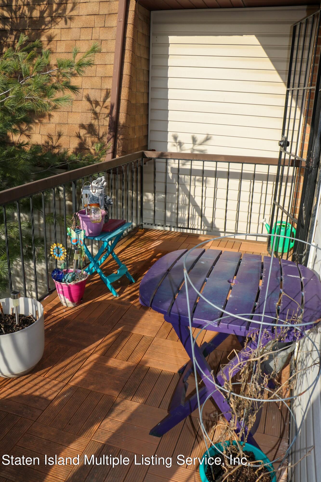 259 Windham Loop Staten Island, NY 10314 - Photo 10 of 42 0E7937B4-2210-4D23-88EC-D6D960CB3567