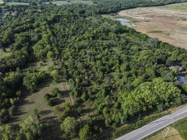 $200,000 | Lot 1 West Hubach Hill Road, Raymore, MO 64083