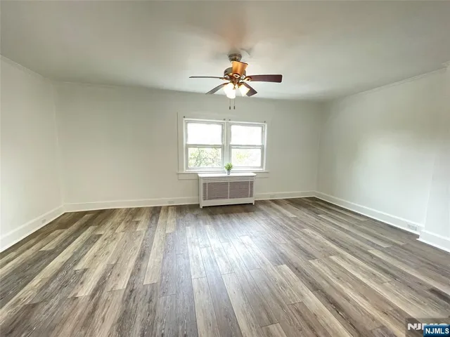 $2,275 | 244 Rock Road, Unit 2, Glen Rock, NJ 07452