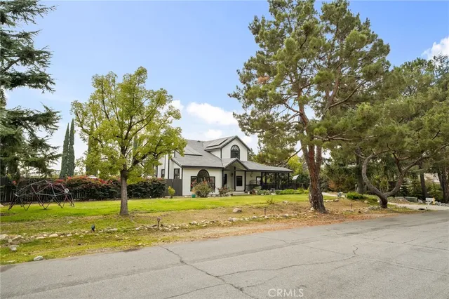 $1,800,000 | 416 Alamosa Drive, Claremont, CA 91711