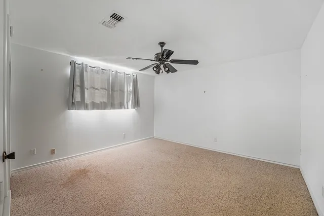 $575,000 | 640 South College Street, La Grange, TX 78945