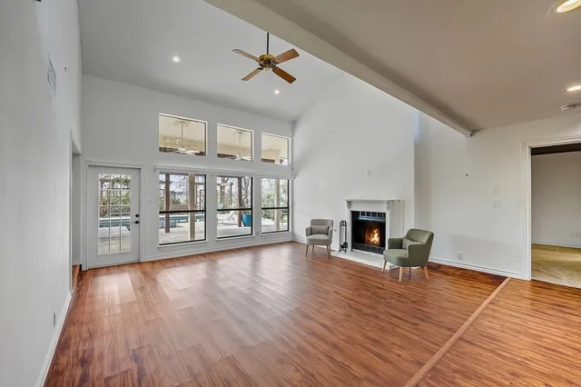 $575,000 | 640 South College Street, La Grange, TX 78945