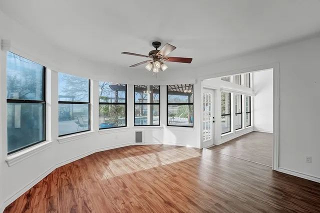 $575,000 | 640 South College Street, La Grange, TX 78945